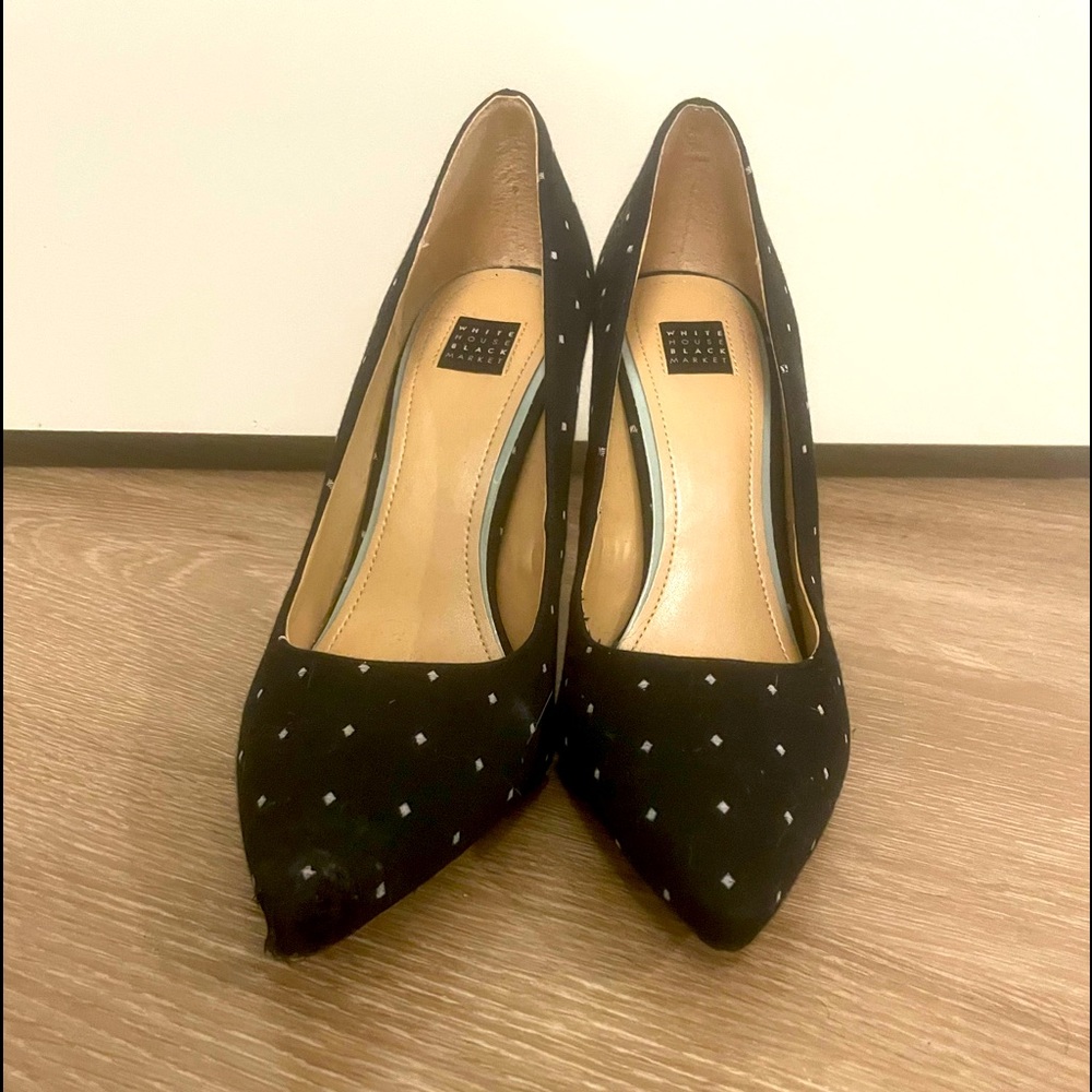Polka dot pumps